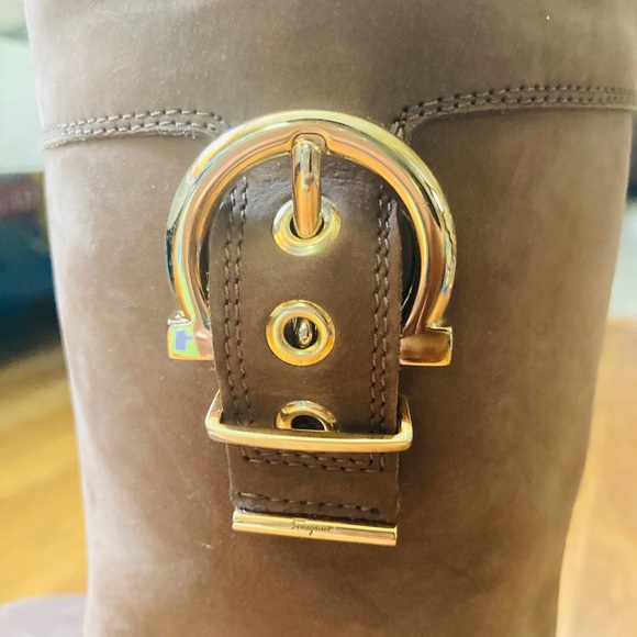 Salvatore Ferragamo Calf Suede shearling boots size 7.5 - Picture 3 of 12